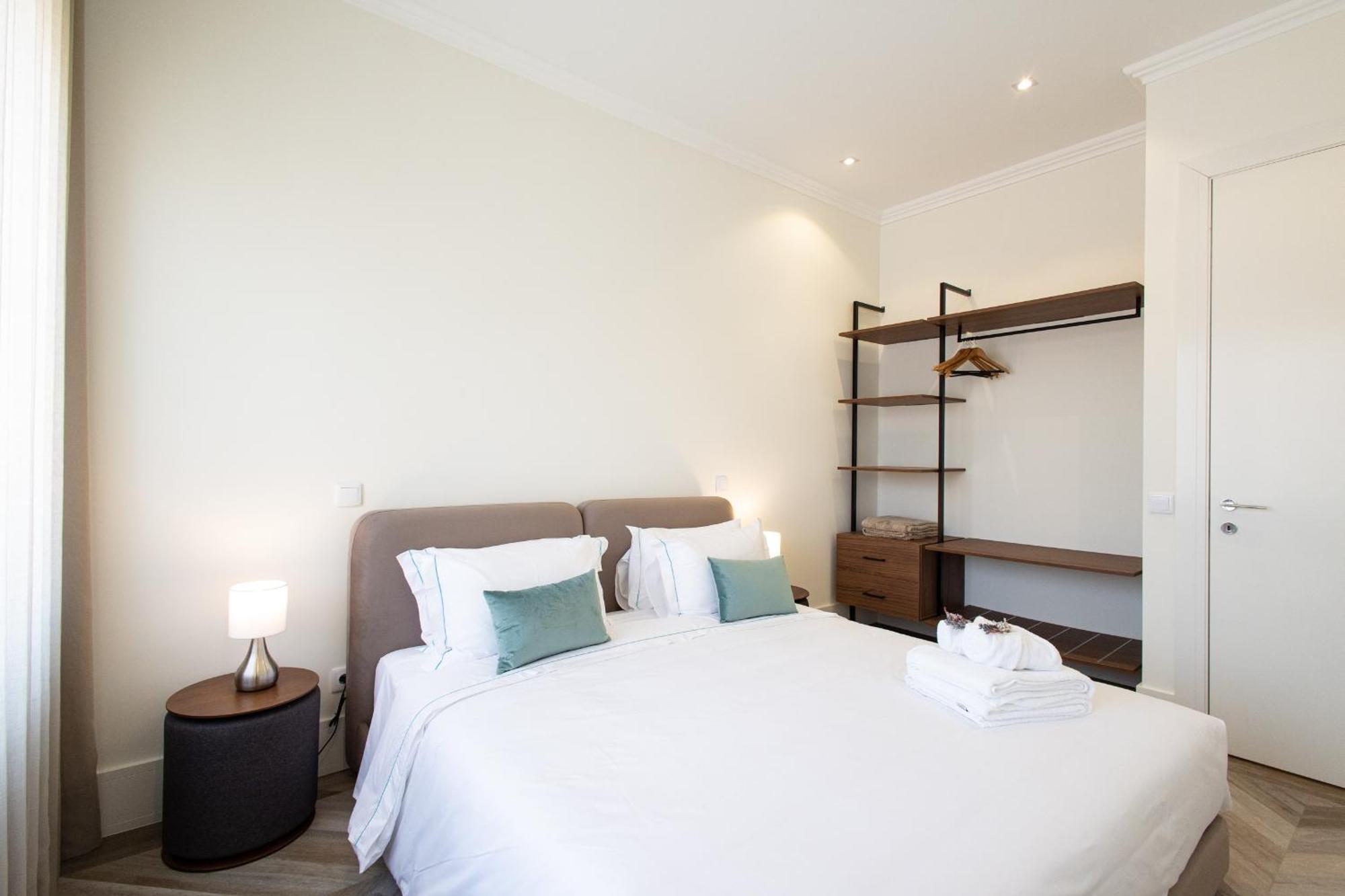 19 Nineteen Suites - Espinho Espinho  Chambre photo