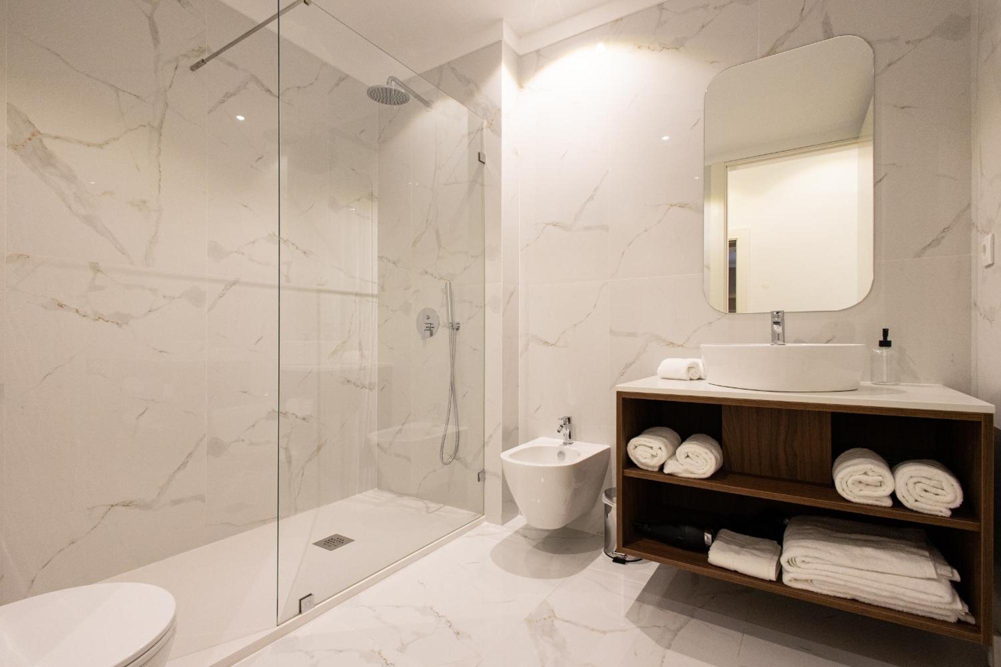 19 Nineteen Suites - Espinho Espinho  Chambre photo